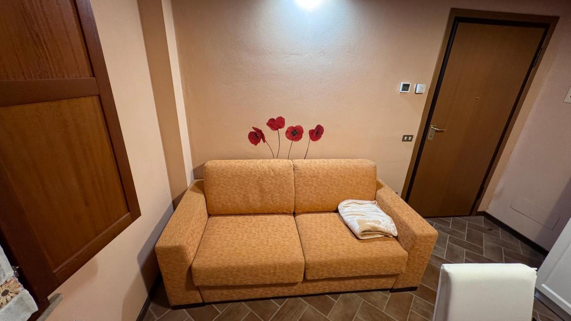 Appartamento Isenesi Gambassi Terme Exterior foto