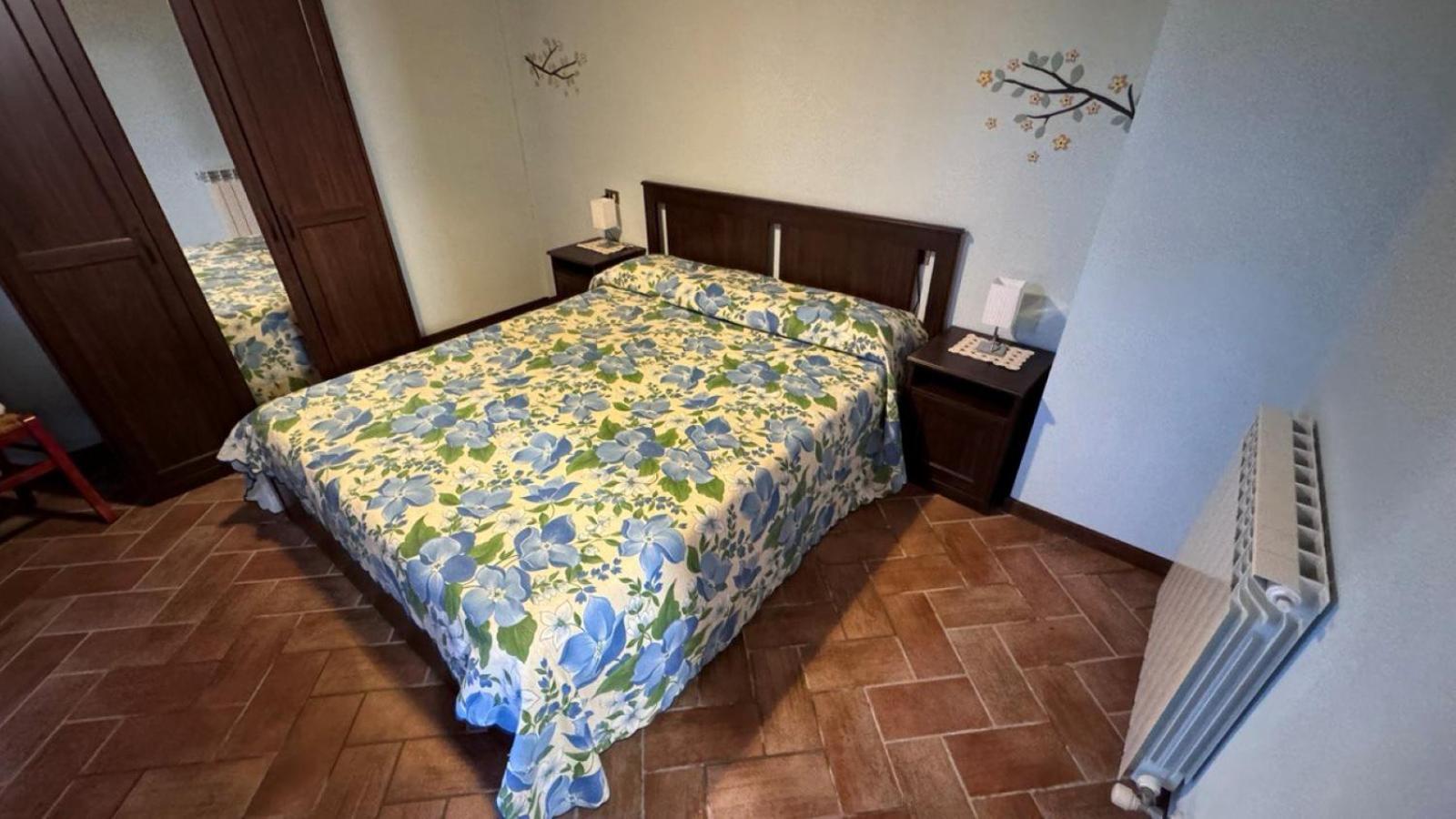 Appartamento Isenesi Gambassi Terme Exterior foto